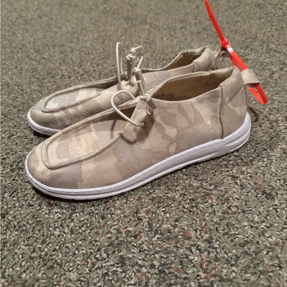 Sienna Camo Women’s Lace Up Boat Shoe